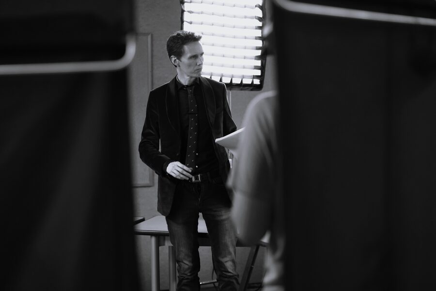 Patrick Skeyhill on set